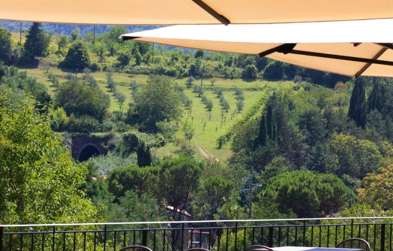 Borgo Rossi Villa La Strada Buitenkant foto